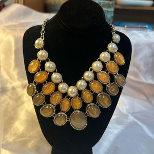 Stunning necklace! NY Hang Tag, Pearl with green and orange faux stone- heavy!